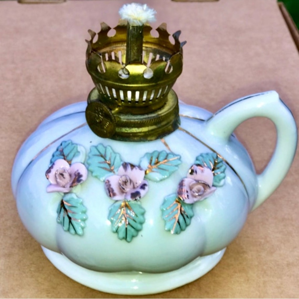 Mid Century Antique Pink Rose Gold Trim Porcelain Finger Loop Oil Lamp JAPAN